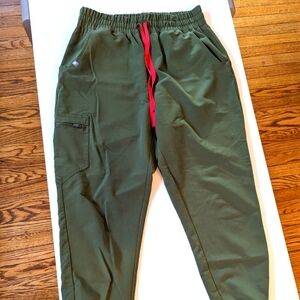 FIGS Zamora Jogger Dark Olive M/P Scrubs